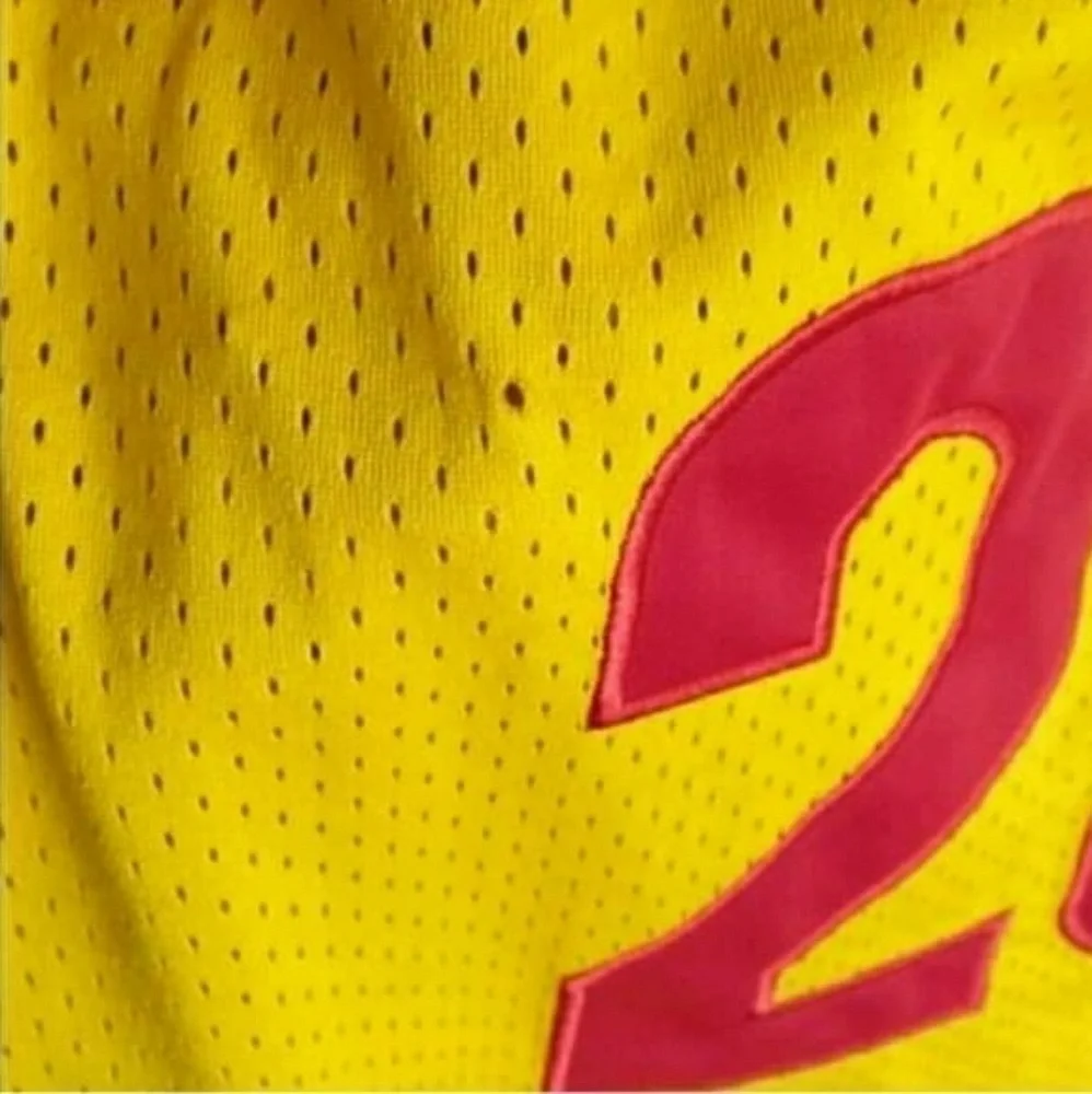 LeBron James 23 Cavaliers‎ Gold Red Jersey 23 XL